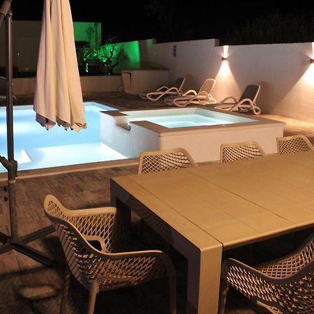 Holiday House Emjalemi Pula Bagian luar foto